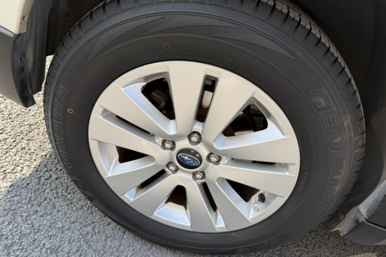 斯巴鲁 傲虎 2016款 2.5i 豪华导航版车身外观6004