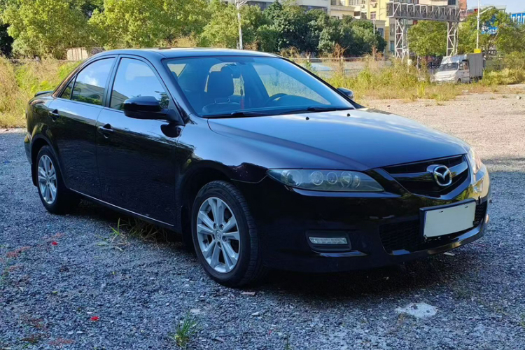 马自达6 2015款 2.0L 自动时尚型车身外观6001