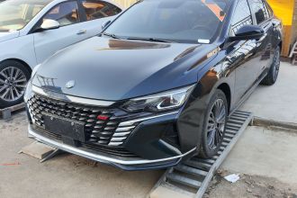 东风风神 奕炫MAX 2023款 1.5T 超能型爸版