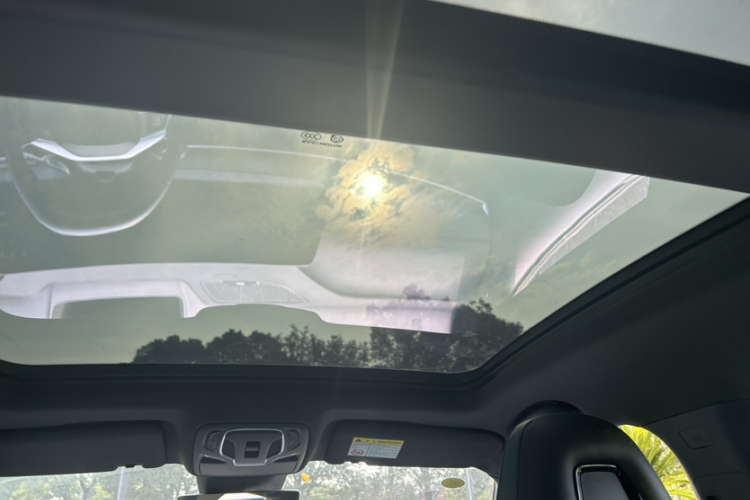 名爵 MG7 2023款 2.0T 自动Trophy+激擎耀世版中控内饰7013