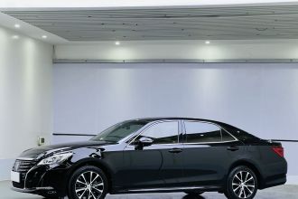 丰田 皇冠 2018款 2.0T 时尚版