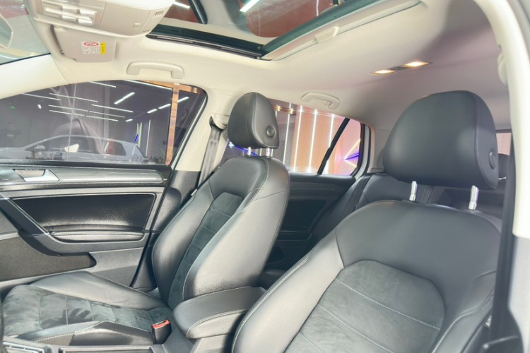 大众 高尔夫 2020款 280TSI DSG豪华型中控内饰7008