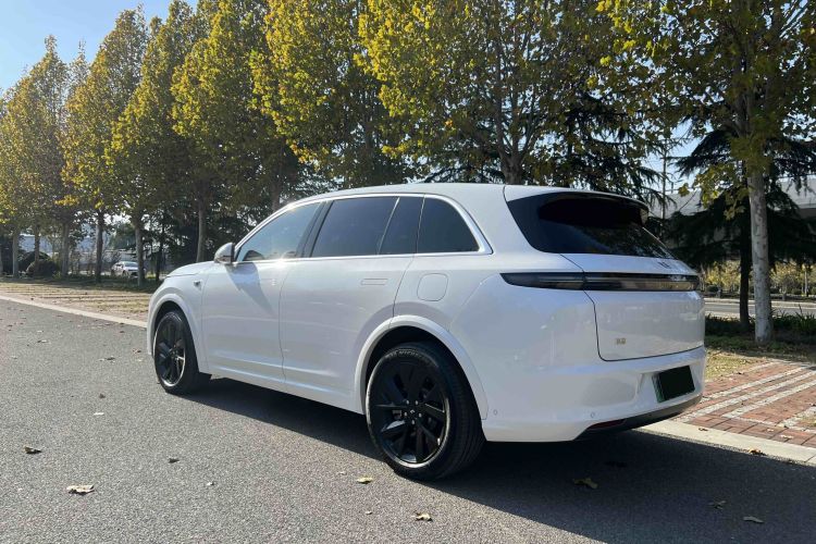 理想汽车 理想L7 2023款 Air车身外观6004