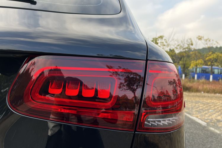 奔驰GLC 2020款 GLC 260 L 4MATIC 豪华型车身外观6012