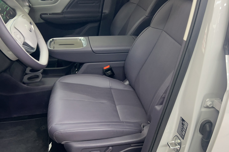 零跑汽车 零跑B10 2025款 510悦享版局部细节19