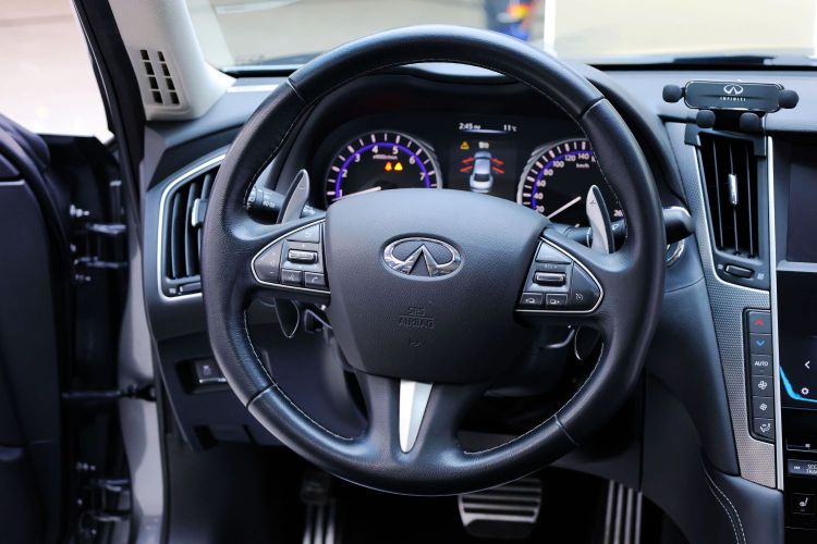 英菲尼迪Q50 2014款 3.7L 豪华运动版局部细节13