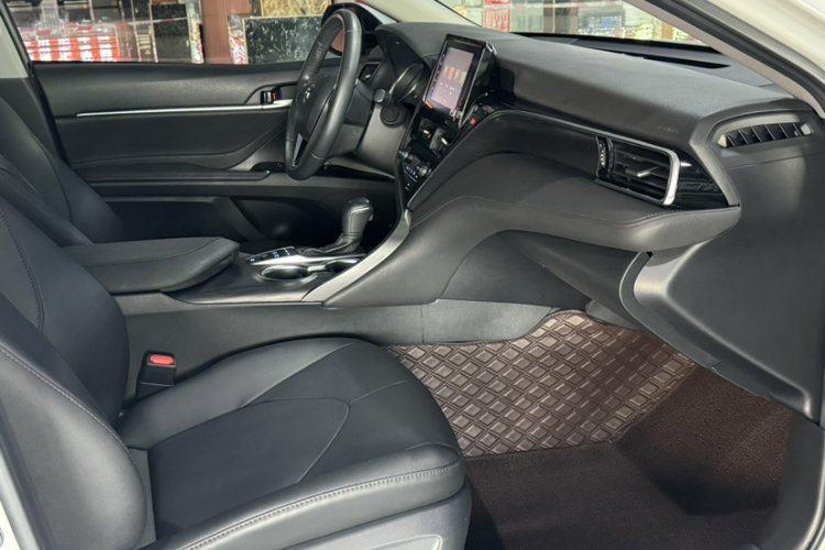 丰田 凯美瑞 2021款 双擎 2.5HGVP 领先版中控内饰7004