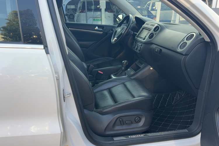 大众 途观 2016款 300TSI 自动两驱豪华版局部细节41