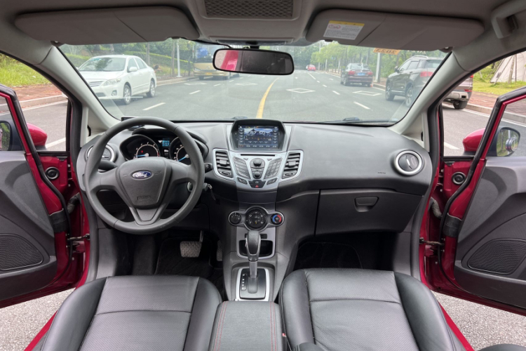 福特 嘉年华 2013款 两厢 1.5L 自动时尚型中控内饰7006