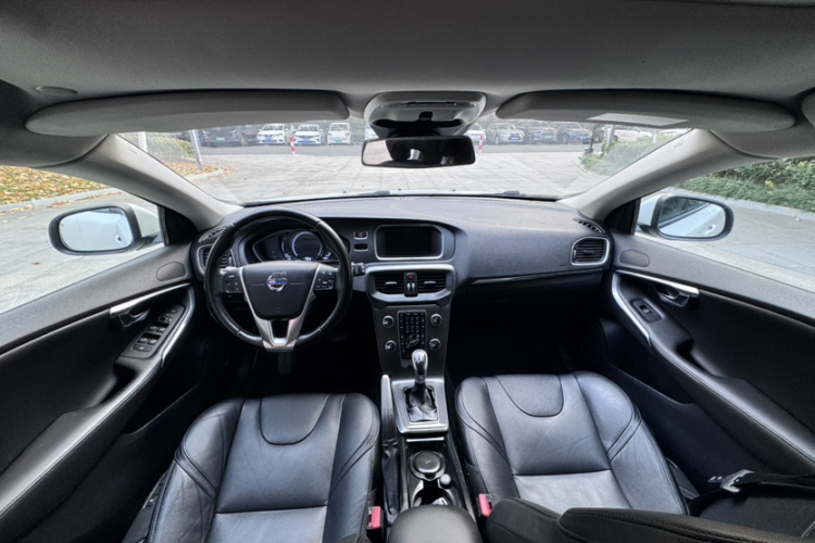 沃尔沃V40 2016款 T3 智逸版中控内饰7003