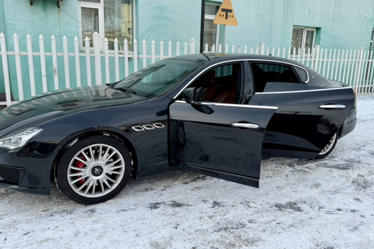 玛莎拉蒂 总裁 2013款 3.0T 标准型车身外观6009