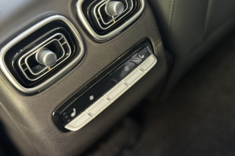 奇瑞 瑞虎9 2023款 改款 2.0T 自动两驱豪华版 5座中控内饰7014