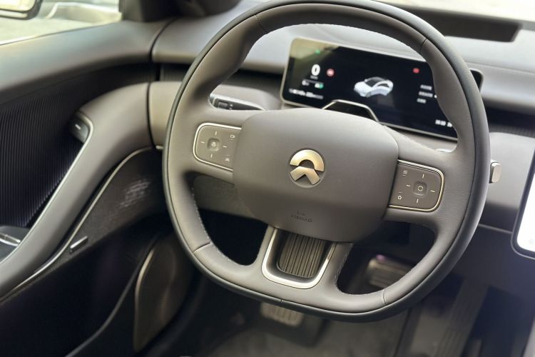 蔚来ET5 2025款 75kWh中控内饰7007