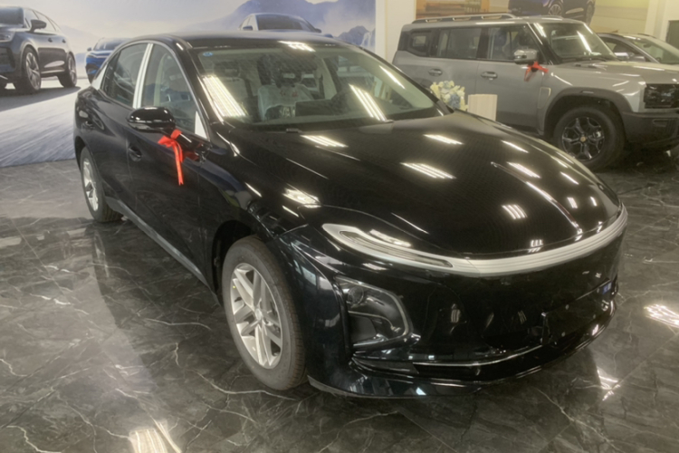 红旗E-QM5 2025款 500km 出行版车身外观6002