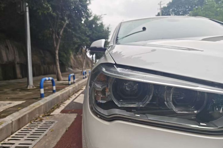 宝马X1 2019款 sDrive20Li 领先型车身外观6005