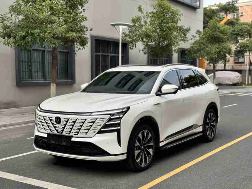 深圳二手长安CS75 PLUS 2025款，行情跳水背后藏着什么底牌？