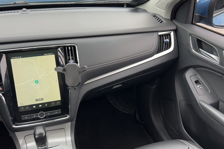 荣威RX5 2016款 20T 两驱自动互联网智享版中控内饰7009