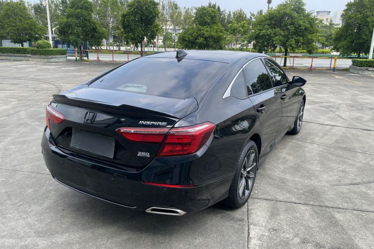 本田 英仕派 2022款 260TURBO 精致版车身外观6003