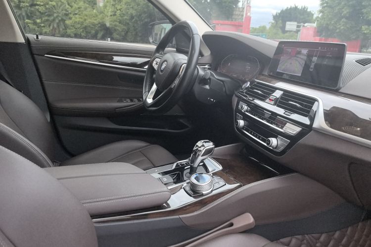 宝马5系 2020款 525Li 豪华套装中控内饰7009