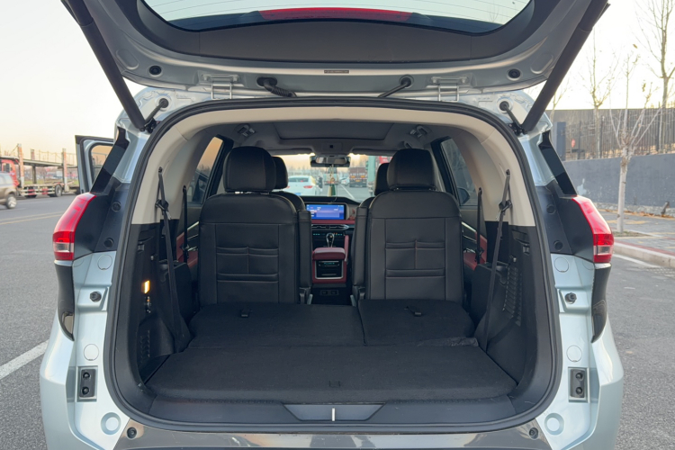 海马7X新能源 2022款 7X-E 纯电旗舰型局部细节23