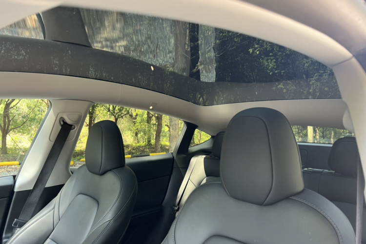 特斯拉 Model Y 2023款 后轮驱动版局部细节22