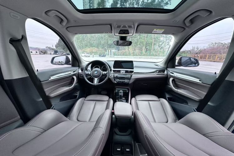 宝马X1 2020款 xDrive25Li 尊享型中控内饰7005
