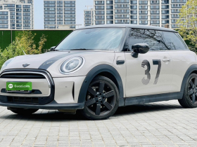 MINI 2023款 改款 1.5T COOPER 艺术家