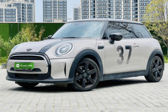 MINI 2023款 改款 1.5T COOPER 艺术家