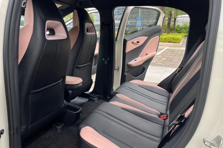 比亚迪 海鸥 2024款 荣耀版 305km 活力版中控内饰7003