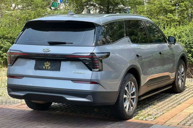 福特 2025款 锐界L 2.0T EcoBoost 两驱七座时尚型车身外观6001