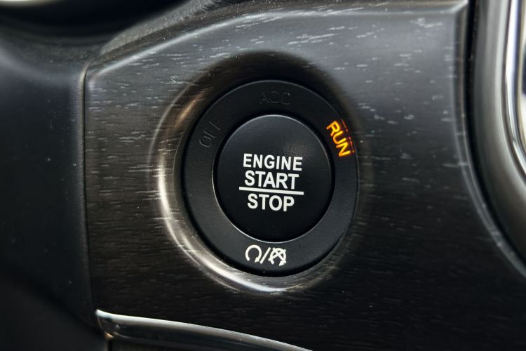 Jeep 大切诺基(进口) 2017款 3.0L 舒享导航版局部细节9005