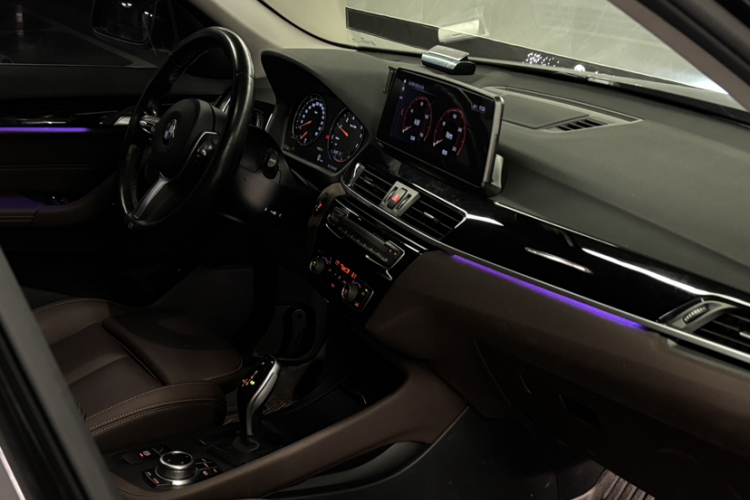 宝马X1 2021款 sDrive25Li 领先型中控内饰7009