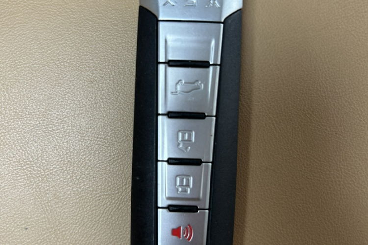 坦克300 2021款 越野版 2.0T 挑战者局部细节9003