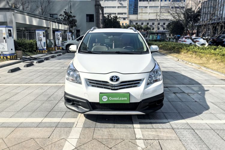 丰田 逸致 2015款 180E CVT跨界版车身外观6004