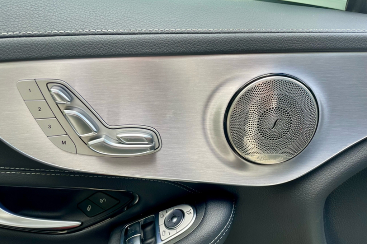 奔驰C级(进口) 2020款 C 260 轿跑车中控内饰7002