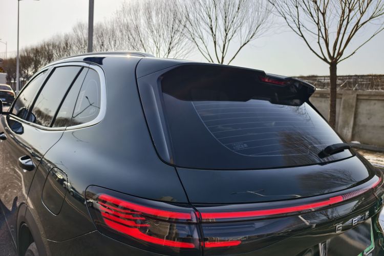 吉利银河 银河星舰7 EM-i 2025款 120km 探索+版车身外观6012