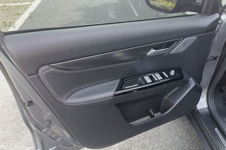 小鹏G3 2021款 G3i 460N中控内饰7002