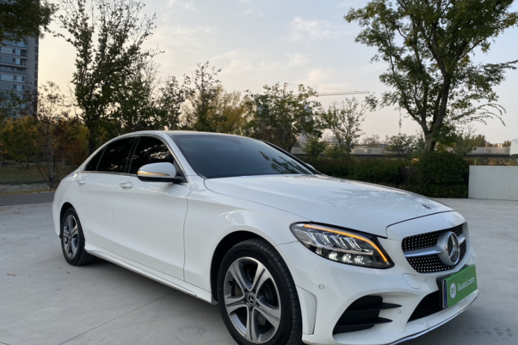 奔驰C级 2019款 改款 C 260 L 运动版车身外观6001