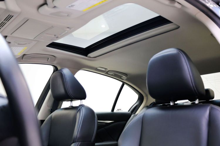 英菲尼迪Q50 2014款 3.7L 豪华运动版局部细节22