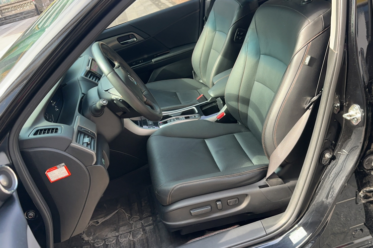 本田 雅阁 2016款 混动 2.0L 锐领版局部细节19