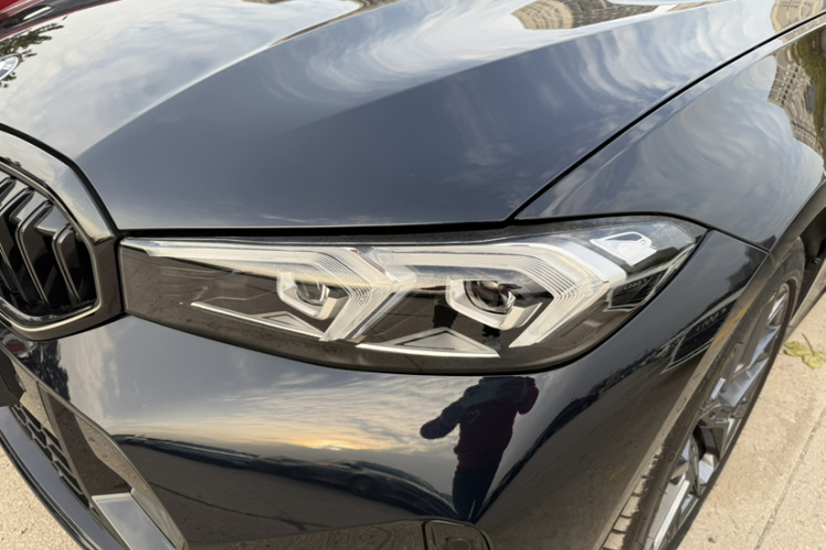 宝马3系 2025款 330Li M运动曜夜套装局部细节36