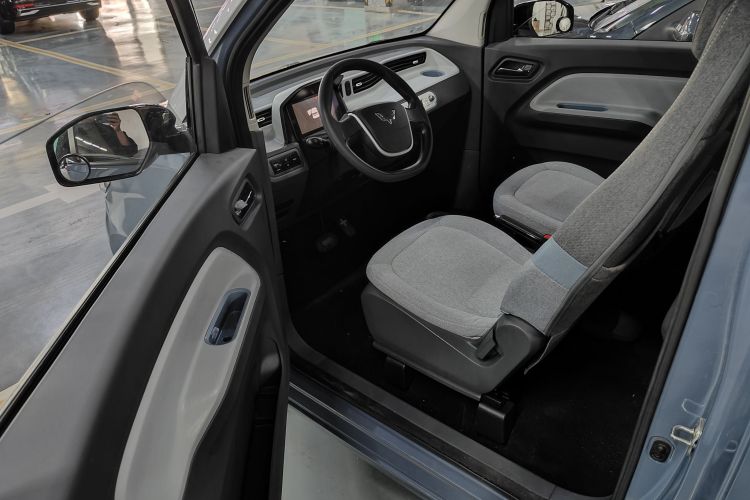 五菱汽车 宏光MINIEV 2021款 马卡龙时尚款 磷酸铁锂中控内饰7005