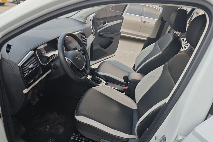 捷达VS5 2024款 280TSI 自动先锋版中控内饰7001