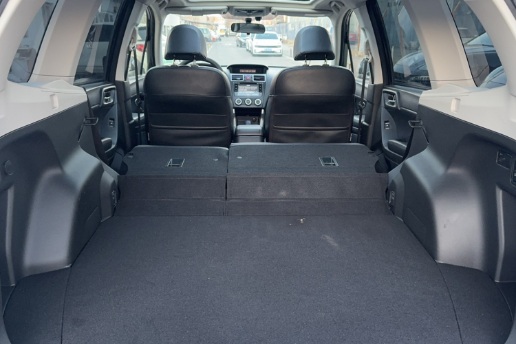 斯巴鲁 森林人 2015款 2.0i 特装纪念版局部细节9003