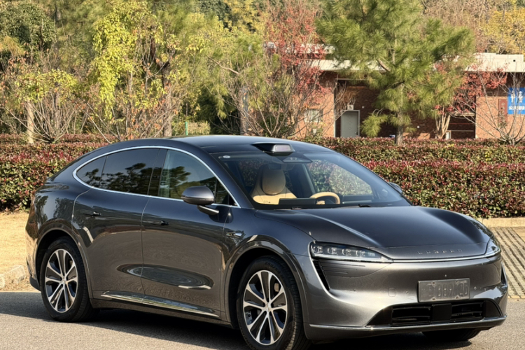 鸿蒙智行 智界R7 2024款 纯电 802km Max车身外观6002