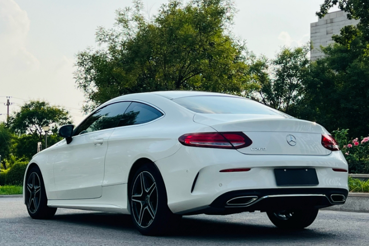 奔驰C级(进口) 2019款 C 260 轿跑车车身外观6006