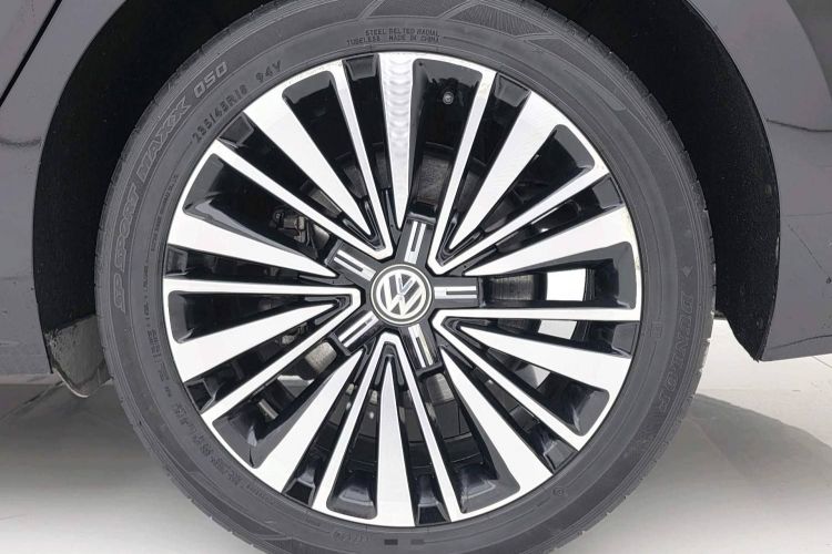 大众 帕萨特 2019款 330TSI 豪华版 国VI车身外观6006