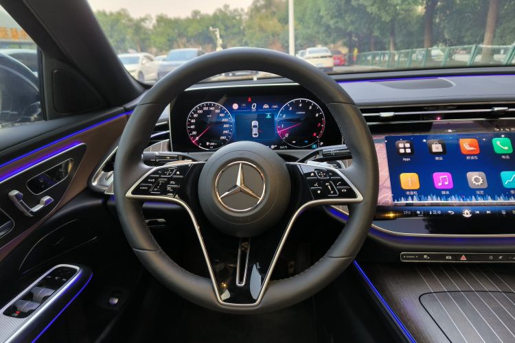 奔驰E级 2025款 E 300 L 时尚型局部细节13