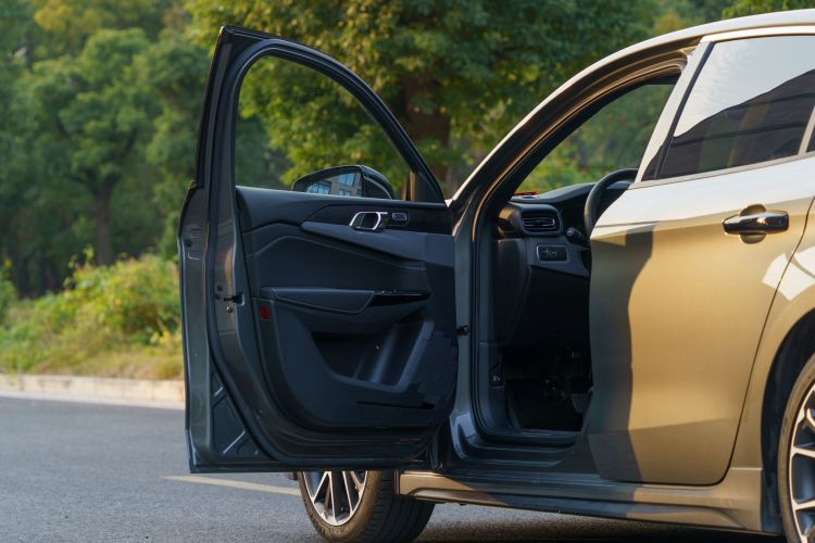 领克03 2021款 2.0TD 自动劲 冠军版中控内饰7002