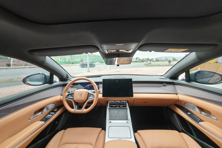 比亚迪 汉L 2025款 EV 701KM激光雷达旗舰型中控内饰7003